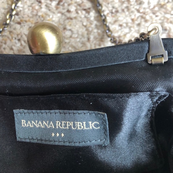 Banana republic black velvet clutch - Picture 5 of 8